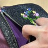 Sac brodé FUCK floral fait main – création artisanale | Vinyle-Bag