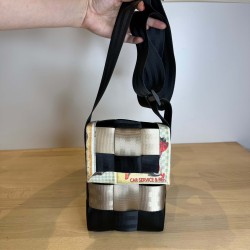 Sacoche en ceintures de sécurité recyclées – Vinyle-Bag