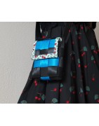 Sacoche en ceinture de sécurité recyclée et cerises. Sac bandoulière femme
